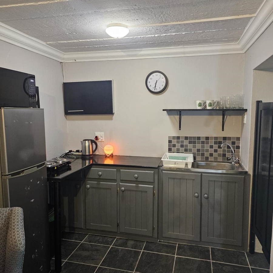 To Let 1 Bedroom Property for Rent in Mount Croix Eastern Cape